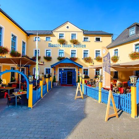 Hotel Erbgericht Buntes Haus Seiffen Esterno foto