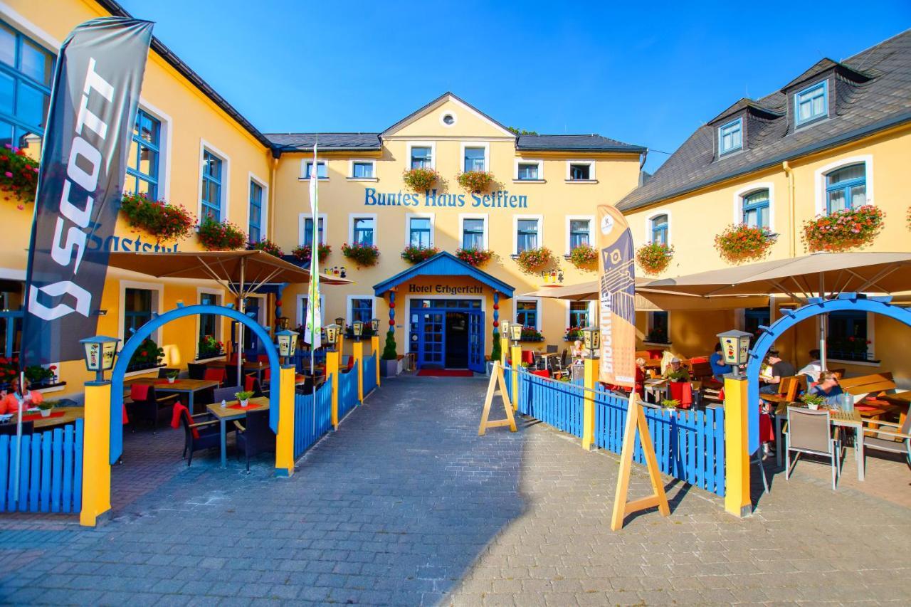 Hotel Erbgericht Buntes Haus Seiffen Esterno foto